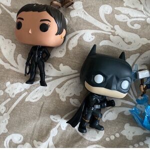 DC COMICS Catwoman and Batman Funko Pops